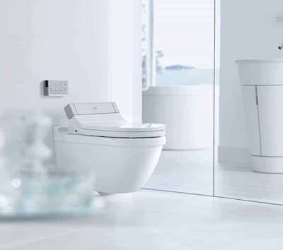 Duravit Ceramiche | Wc sospeso modello Happy 2.0 bianco lucido con sedile SensoWash Starck dimensione 36,5x54