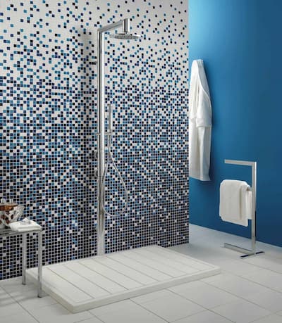 Ce.Si Ceramica | Mosaico Fantasia 29 in gres porcellanato su rete  formato 30x30 tessera 2,5x2,5 degradé dal blu scuro al bianco