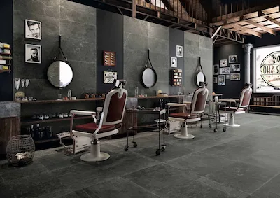 Provenza Mistique Black | Surface rustique de carreaux d'imitation de pierre noire avec de fausses fissures et des bords martelés taille 80x80 rétifiés