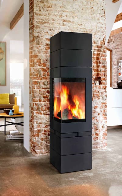 Oekotherm Elements 2.0 | Stufa Oekotherm modello Element 2.0 angolare in acciaio nero e elementi base