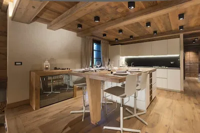 Parquet P30 Monte Rosa | Parquet 3 strati in rovere rustico con nodi e fessure stuccate. Colore Monte Rosa, 16 mm di spessore, larghezze e lunghezze miste