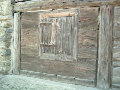 Madrier grezzo per esterni spessore 4/5 cm